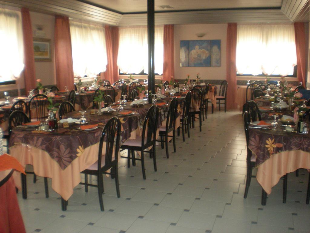 Hotel Eden Viserbella di Rimini Exterior photo